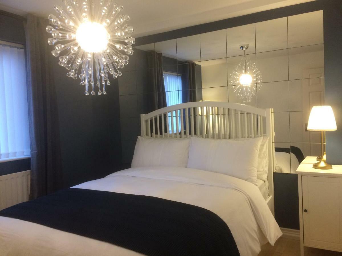 Queens Quarter Holiday Homes (Adults Only) Belfast Esterno foto
