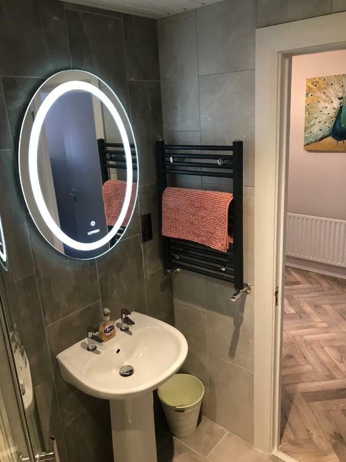Queens Quarter Holiday Homes (Adults Only) Belfast Esterno foto