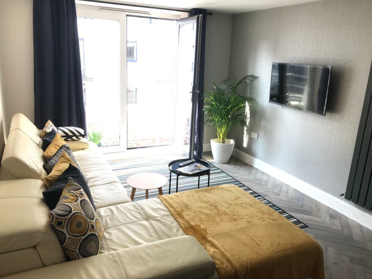 Queens Quarter Holiday Homes (Adults Only) Belfast Esterno foto